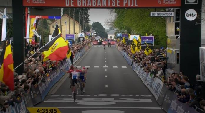 Mathieu van der Poel gagne Flèche Brabançonne