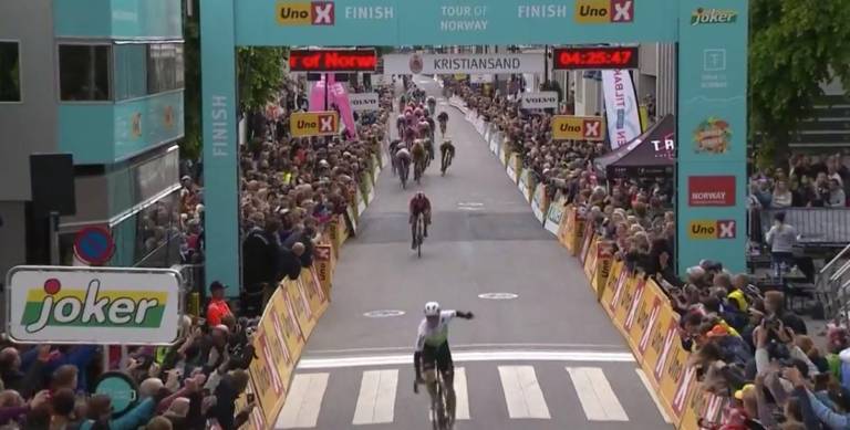 Edvald Boasson Hagen gagne l’étape et prend la tête du général