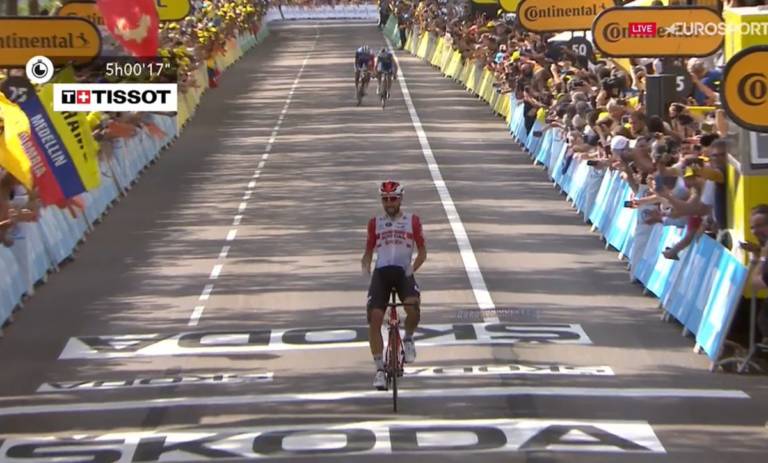 Thomas De Gendt épatant, Alaphilippe et Pinot gagnent du temps