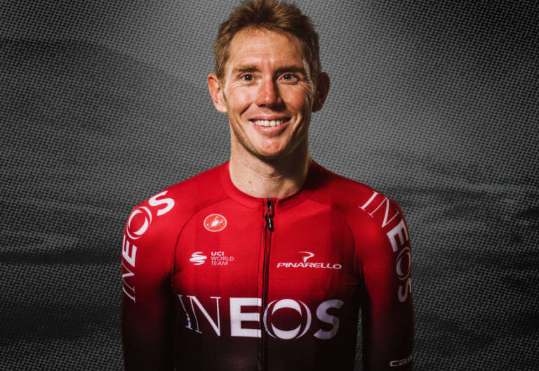 Le Team Ineos recrute un triathlète