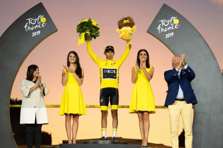 Un vélo et des maillots du Tour de France 2019 d’Egan Bernal aux enchères
