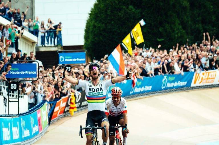 Peter Sagan vainqueur de son premier Paris-Roubaix en 2018