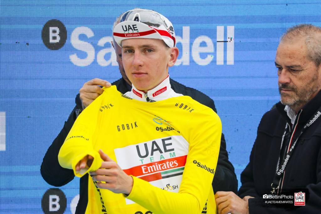 Tadej Pogacar restera chez UAE Team Emirates jusqu'en 2024