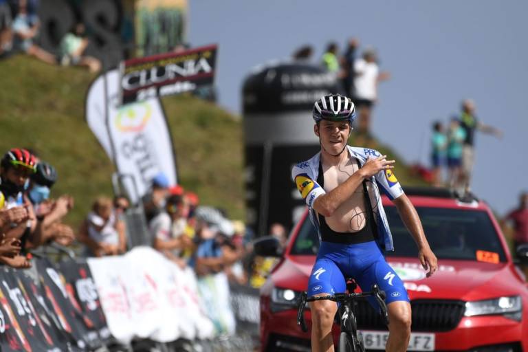 Remco Evenepoel s’impose au sommet sur la 3e étape du Tour de Burgos