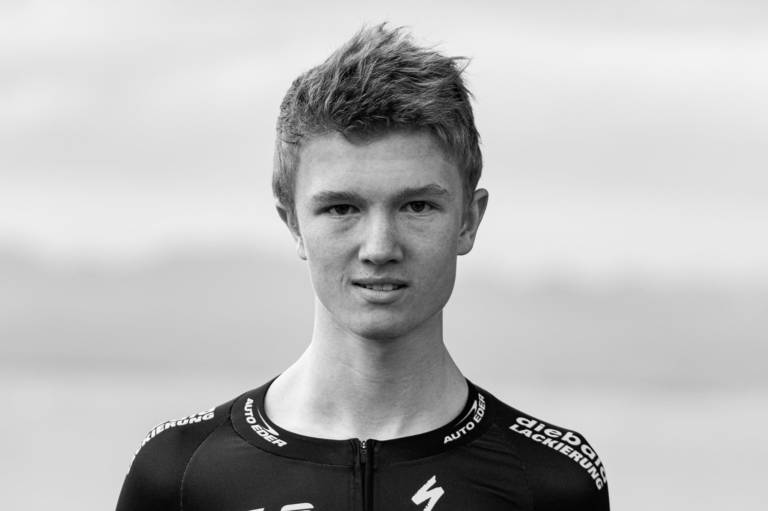 Jan Riedmann (17 ans) de l’équipe réserve BORA est décédé suite à un accident