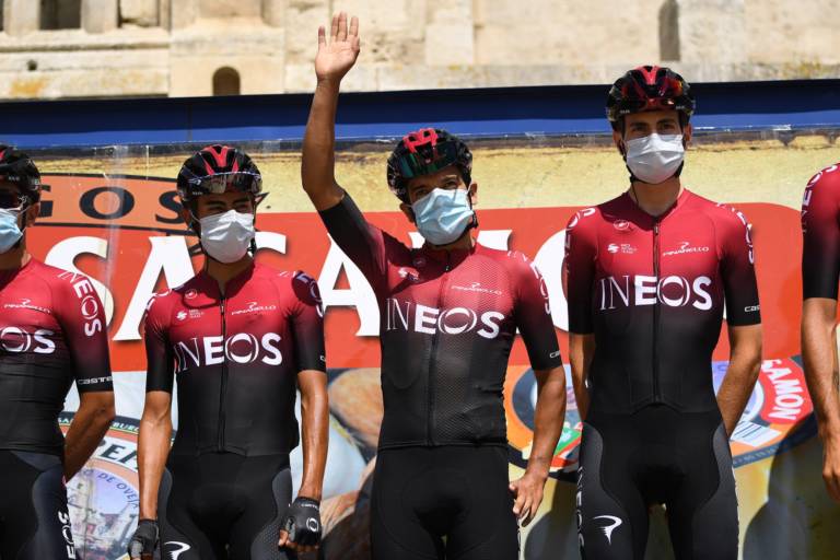 Le port du masque obligatoire sur la route du Critérium du Dauphiné