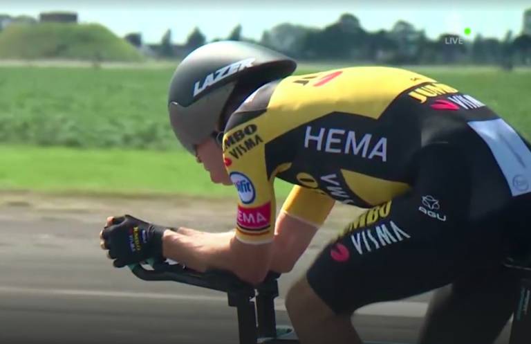 Wout van Aert conserve son titre de champion de Belgique du contre-la-montre
