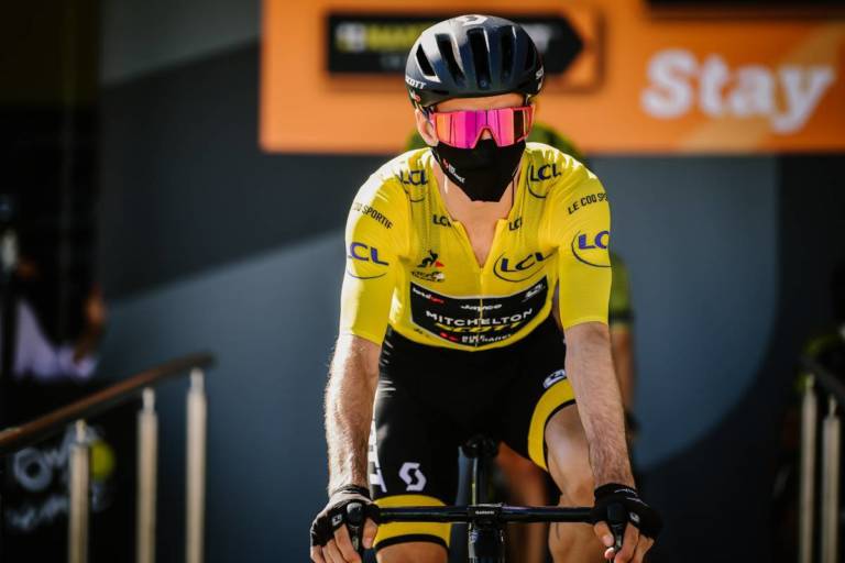 Adam Yates : « Gagner des étapes, pas porter le maillot jaune du Tour de France »
