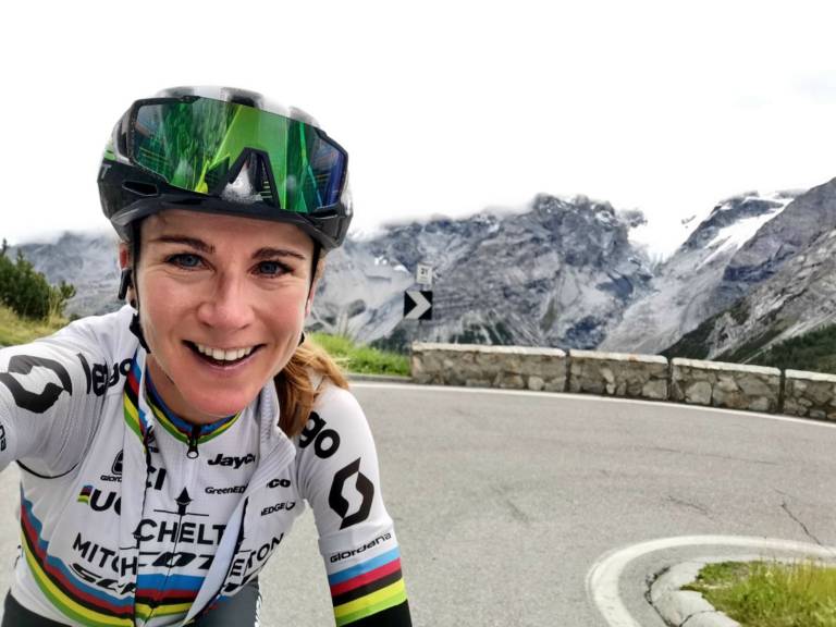 Annemiek van Vleuten signe chez Movistar Team pour deux saisons