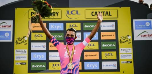 Daniel Felipe Martinez gagne la 13e étape du Tour de France dominé par Roglic