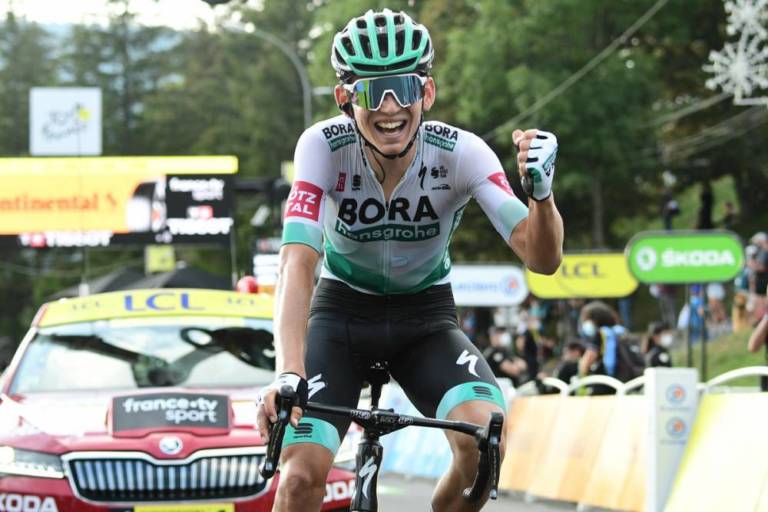 Lennard Kämna s’adjuge en solitaire la 16e étape du Tour de France