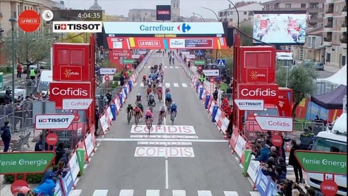 Magnus Cort Nielsen empoche la 16e étape de la Vuelta 2020, Primoz Roglic prend des bonifications