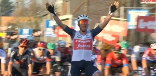 Kuurne-Bruxelles-Kuurne 2021 s'est achevée par un sprint victorieux de Mads Pedersen