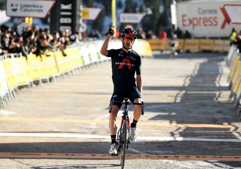 Adam Yates remporte la 3e étape du Tour de Catalogne 2021