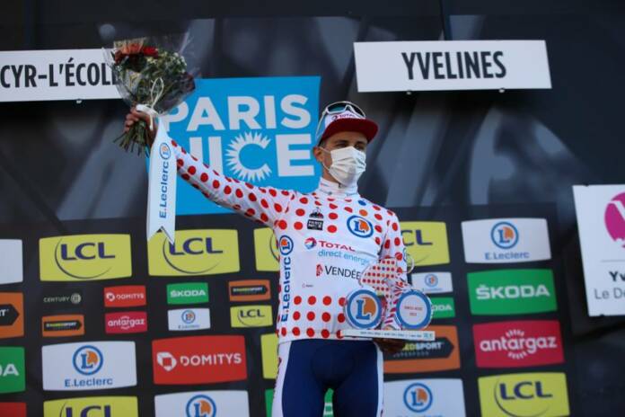 Fabien Doubey est récompensé de ses efforts par le maillot à pois de Paris-Nice 2021