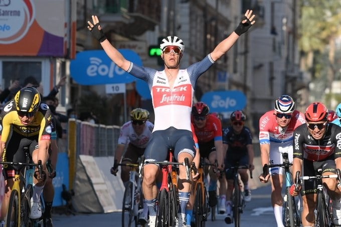 Milan -San Remo s'est conclue par la victoire surprise de Jasper Stuyven