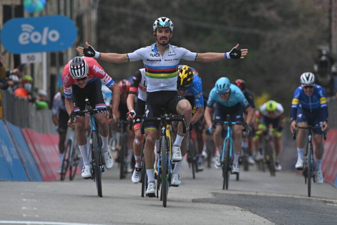 Julian Alaphilippe remporte la 2e étape de Tirreno-Adriatico 2021