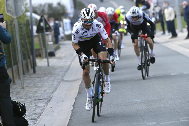 Julian Alaphilippe au départ des Strade Bianche 2021 : « J’ai hâte de gagner »