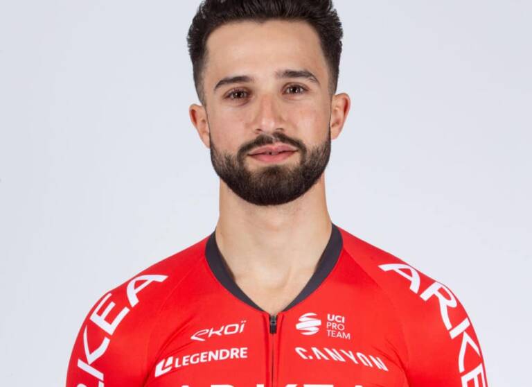 Nacer Bouhanni : « J’admets mon erreur, mais rien d’intentionnel »