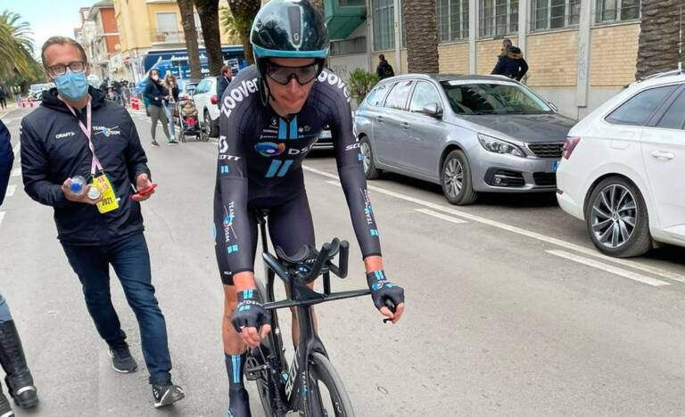 Romain Bardet : « Ce Top 10 est un bon résultat » sur Tirreno-Adriatico 2021