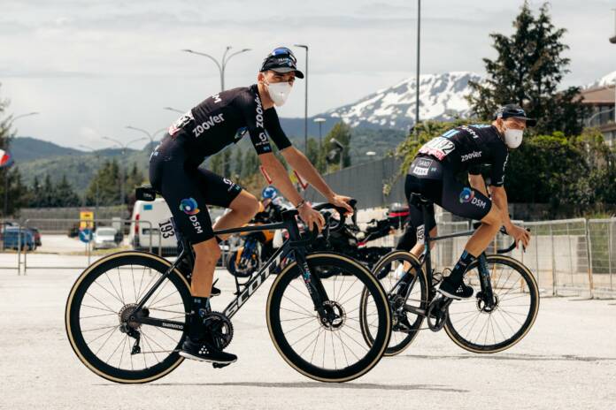 Romain Bardet est satisfait après la 9ème étape du Giro 2021