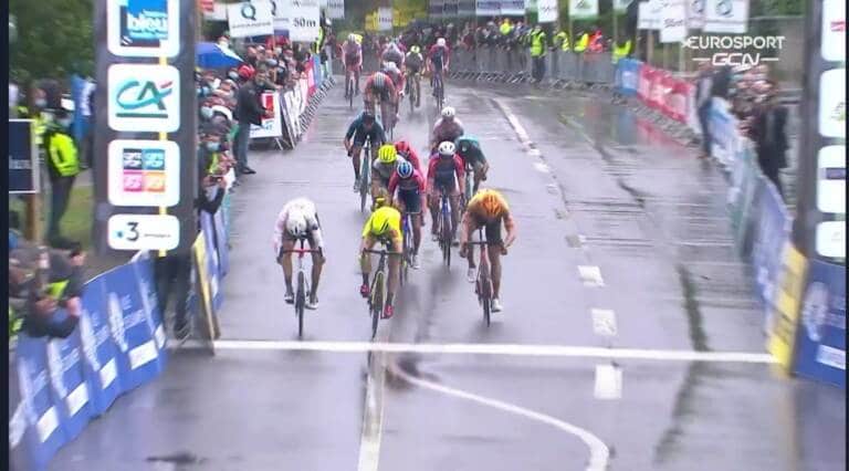 Benoît Cosnefroy renoue avec la victoire lors du Tour du Finistère 2021