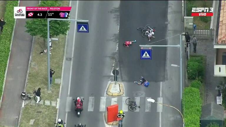 Mikel Landa chute et abandonne sur le Giro 2021
