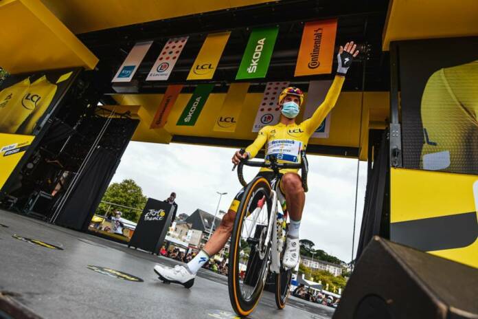 Tour de France 2021 : Julian Alaphilippe perd le maillot jaune au profit de Mathieu van der Poel