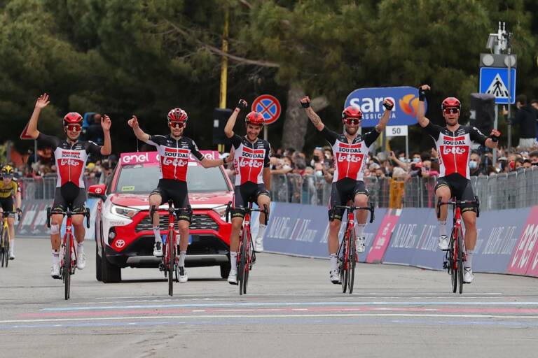Lotto Soudal répond aux critiques après le Giro 2021