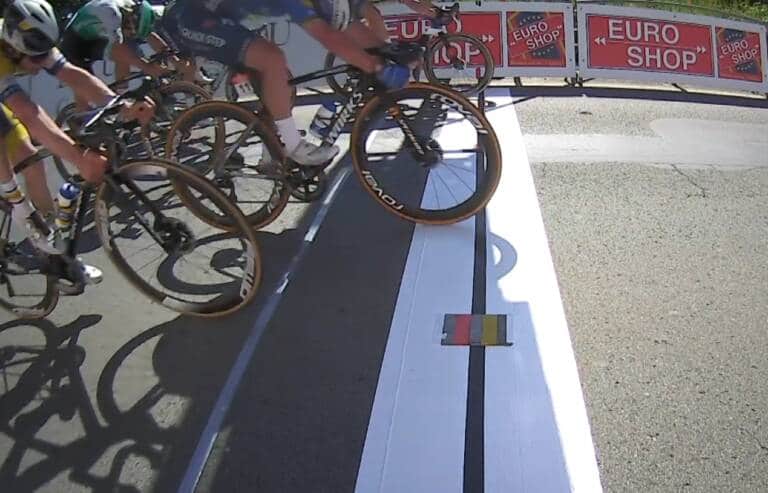 Tim Merlier vainqueur de justesse au sprint sur le Tour des onze villes 2021