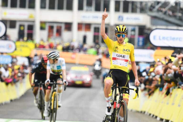 Tadej Pogacar remporte la 18e étape du Tour de France 2021