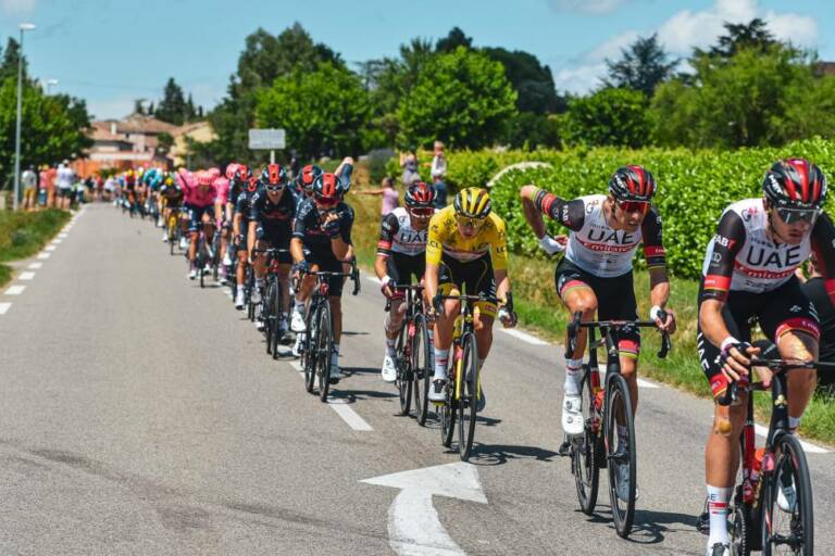 Tadej Pogacar : « Courir de façon défensive » sur le Tour de France 2021