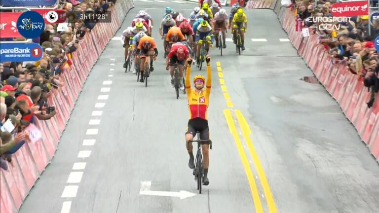 Markus Hoelgaard remporte la 1e étape de l’Arctic Race of Norway 2021 au nez et à la barbe des sprinteurs