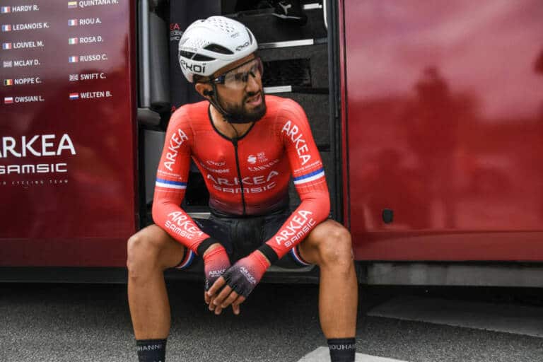 Tombé au GP Marcel Kint 2021, Nacer Bouhanni souffre d’une fracture de l’omoplate droite