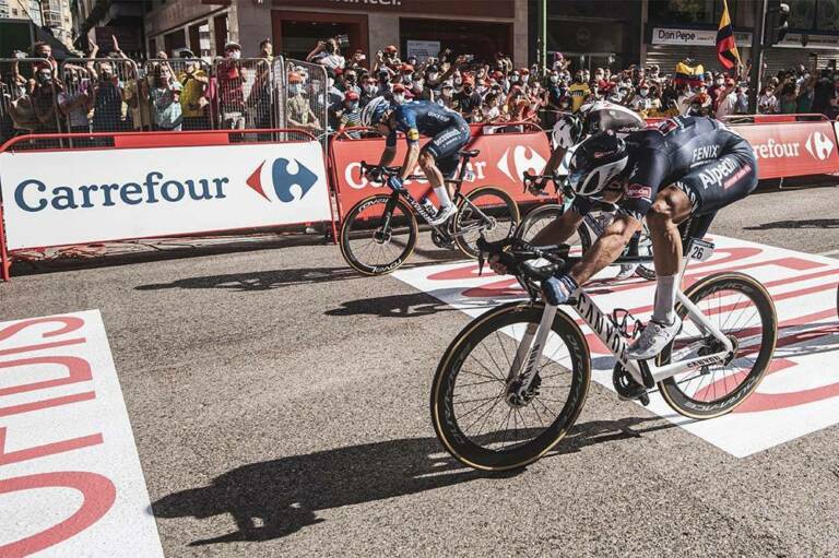 Jasper Philipsen remporte au sprint la 2e étape de la Vuelta 2021