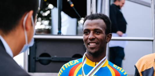 Championnats du Monde 2021 de cyclisme sur route : Biniam Girmay offre sa première médaille à l'Afrique noire