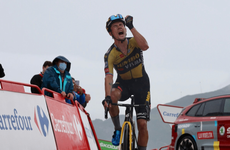 Primoz Roglic remporte la 17e étape et frappe un grand coup sur la Vuelta 2021