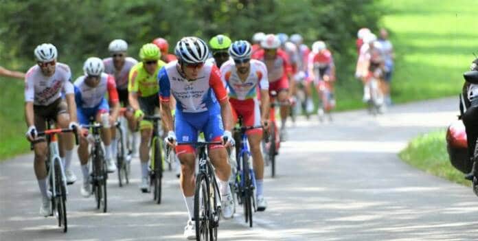 Valentin Madouas est l'un des neuf membres de la France aux Championnats du Monde