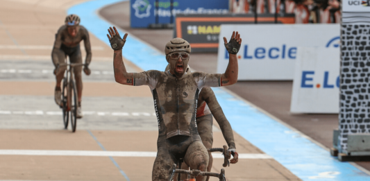 Paris-Roubaix 2021 : Sonny Colbrelli remporte l'Enfer du Nord