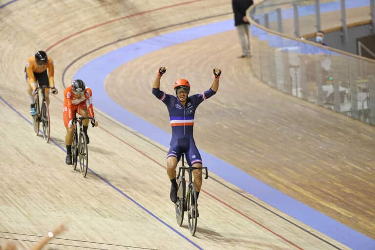Donavan Grondin champion du monde de cyclisme sur piste au scratch