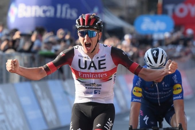 Vidéo du dernier kilomètre du Tour de Lombardie 2021