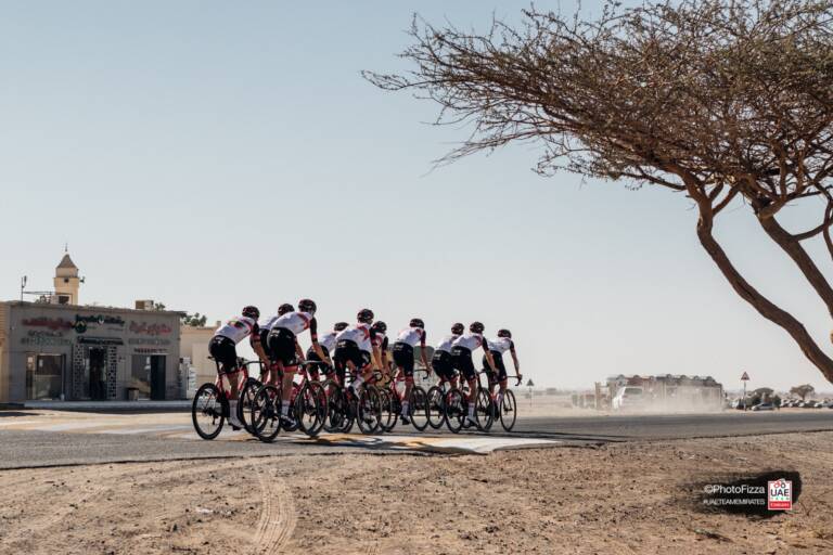 L’équipe UAE Team Emirates prépare déjà la saison 2022 avec un premier camp d’entrainement