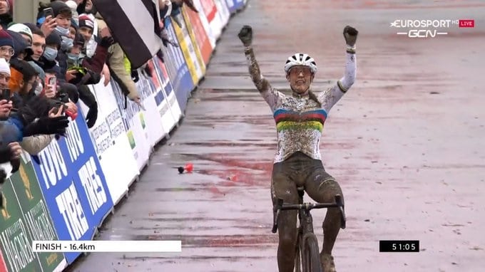 Lucinda Brand brillante vainqueur sur la manche de coupe de monde de cyclo-cross disputée à Besançon