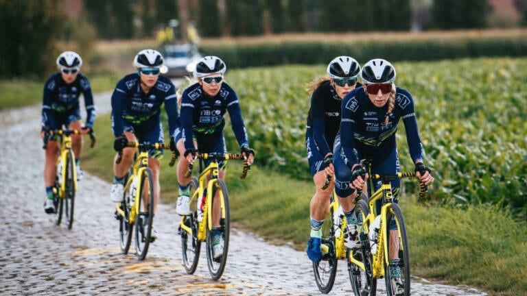 EF Education sponsorise une équipe féminine en 2022