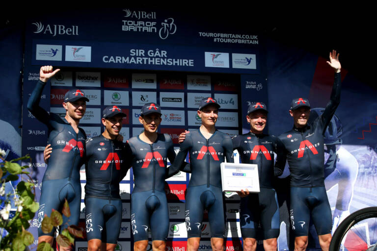 Deux jeunes espoirs mondiaux signent pour INEOS Grenadiers