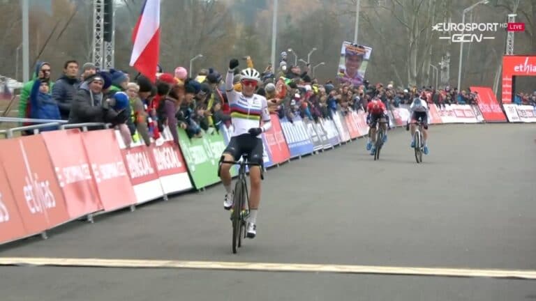 Lucinda Brand remporte la Coupe du Monde de Cyclo-Cross à Tabor