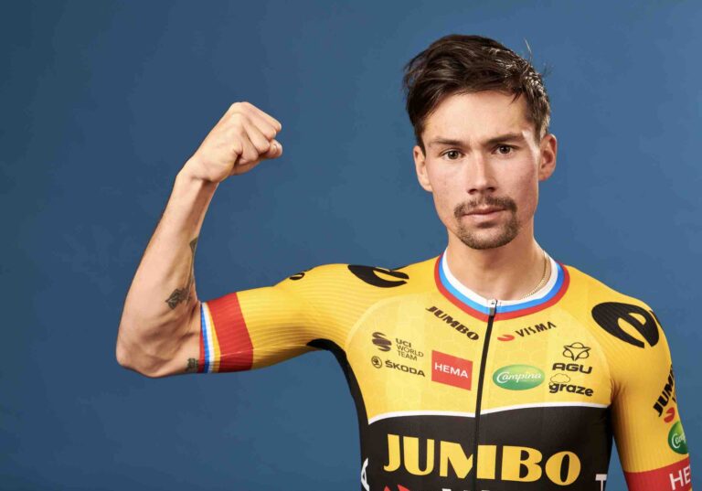 Primoz Roglic au départ des Boucles Drôme Ardèche 2022