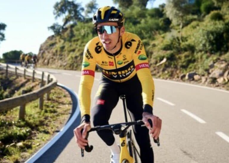 Christophe Laporte présente son nouveau maillot Jumbo-Visma