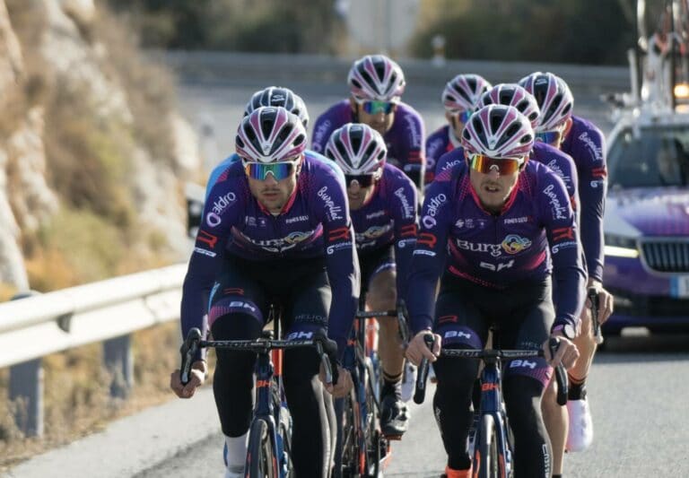 La composition Burgos BH sur la Classique de Valence 2022