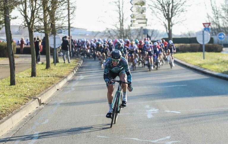 Les équipes présentes au départ du Paris-Nice 2022